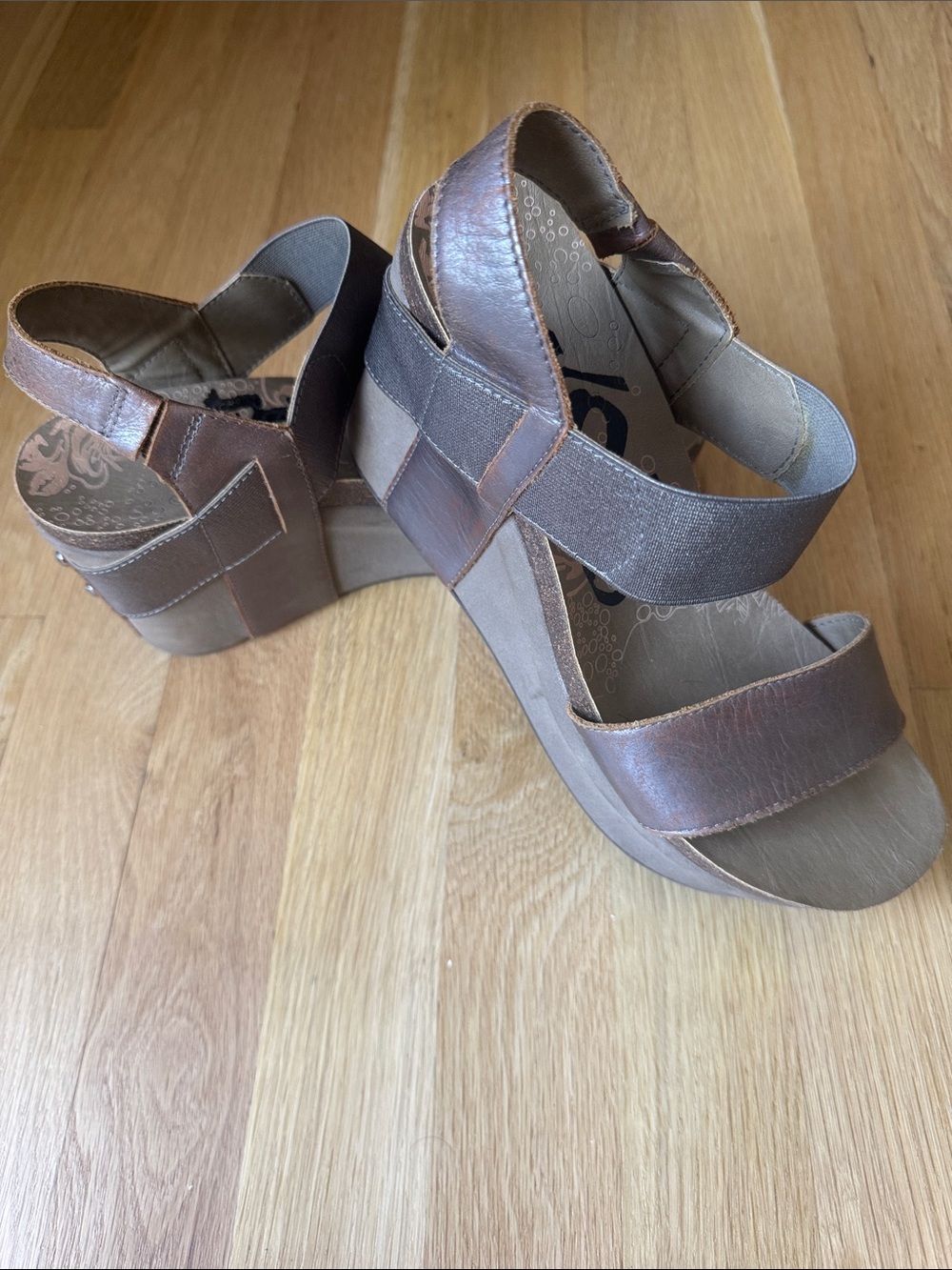 OTBT Bushnell Wedge Sandals in Pewter - Women's Comfortable Strappy Wedges